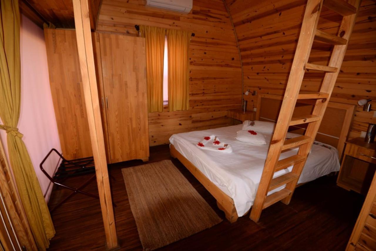 Otantik Tas Ev B&B